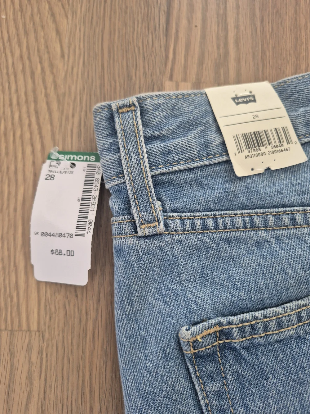 Levi's Classic High-Rise Women's Denim Shorts - Light Blue - Picture 3 of 11